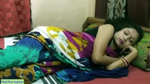 Desi bhabhi XXX sex relation with handsome thief porno