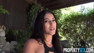 Hot Latina real estate agent thanks client with sex