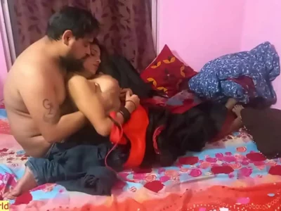 Indian paying guest fucks hot sexy madam at her home hindi porn