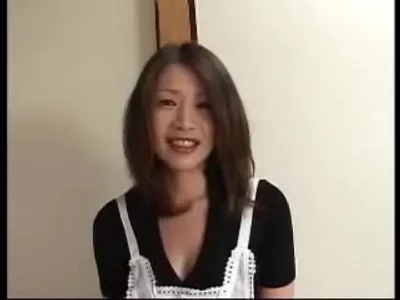 Japanese MILF Seduces Somebody’s Son Uncensored sexy video