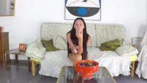 सेक्स वीडियो गीना हमें उस गर्म चुदाई को दिखाना चाहती थी जो उसने एक आदमी के साथ की थी जो उसे अभी मिली थी