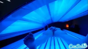 Teen latina gets caught rubbing her clit while using a tanning bed sex videos .