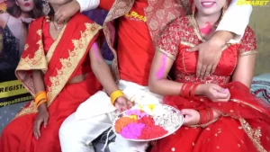 XXX Holi Especial suegro follar a dos nueras en video de voz Holi Hindi
