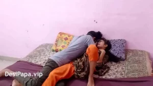Jeune fille indienne sexy première fois sexe défloration vidéo hd