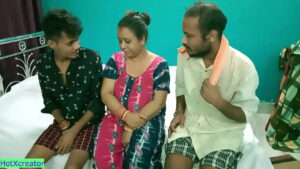 Hot MILF Aunty a partagé des vidéos de petit ami en hindi