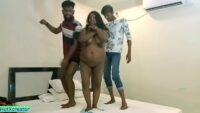 Danse nue chaude indienne et plan à trois après la fête sexe x** vidéo